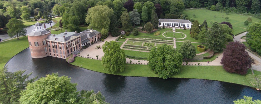 Overzichtsfoto Kasteel en Park Rosendael.jpg