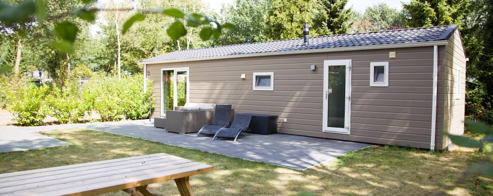 Bos-chalet vooraanzicht - kleiner.jpg