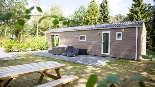 Bos-chalet vooraanzicht - kleiner.jpg