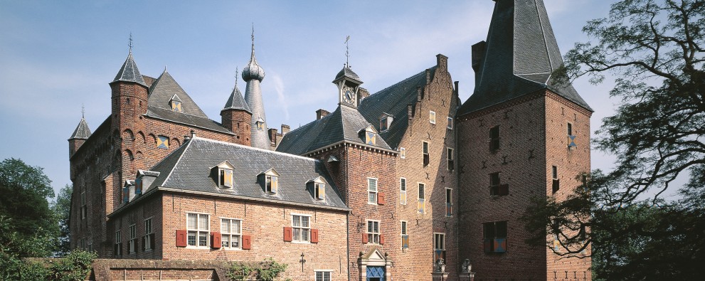 Doorwerth-kasteel-vooraanzicht-gids.jpg