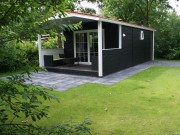 Lodge voorzijaanzicht.JPG