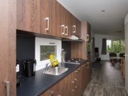 Keuken chalet met overdekt terras