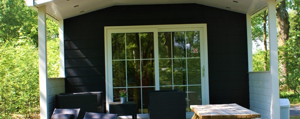 K67 met tuinmeubelen .jpg