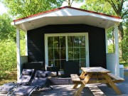 K67 met tuinmeubelen .jpg