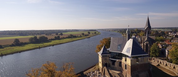 Kasteel Keverberg - Limburg Hele kasteel (5).jpg