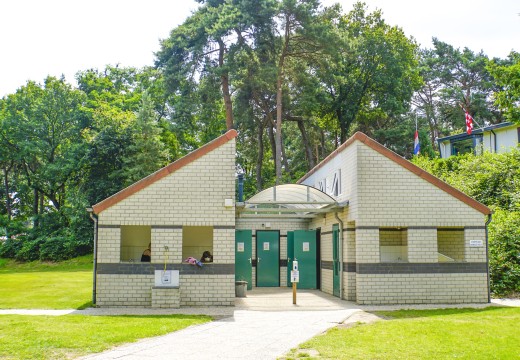 Sanitairgebouw