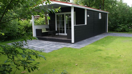 Lodge voorzijaanzicht.JPG