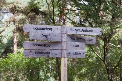 Bordje bewegwijzering bossen - kleiner.jpg